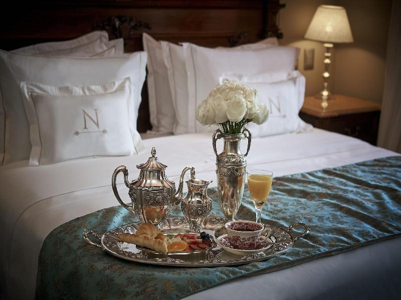 Nino Hotel Boutique image