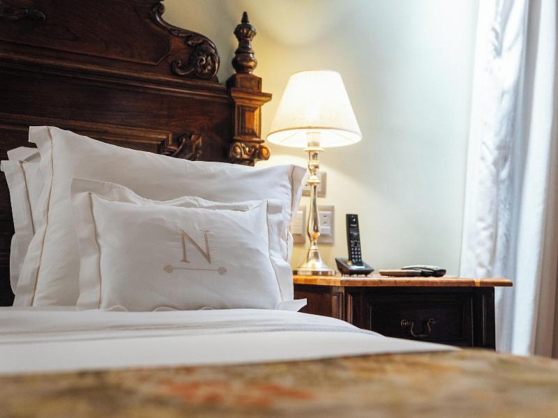 Nino Hotel Boutique image