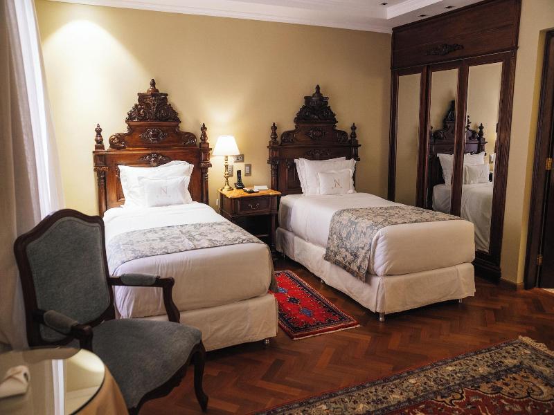 Nino Hotel Boutique image