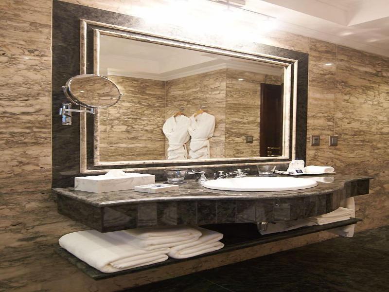 Nino Hotel Boutique image