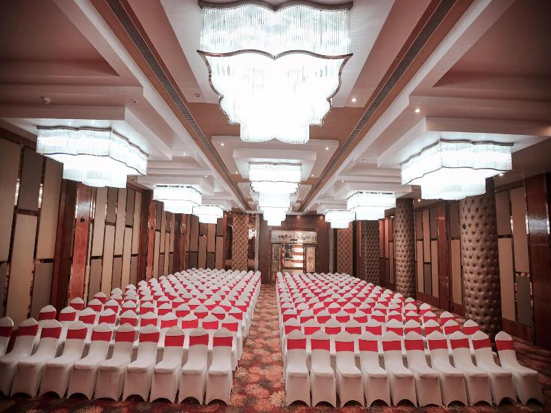 Hotel Leroy Grand image