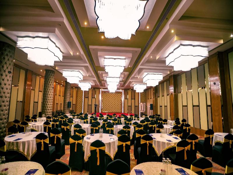 Hotel Leroy Grand image