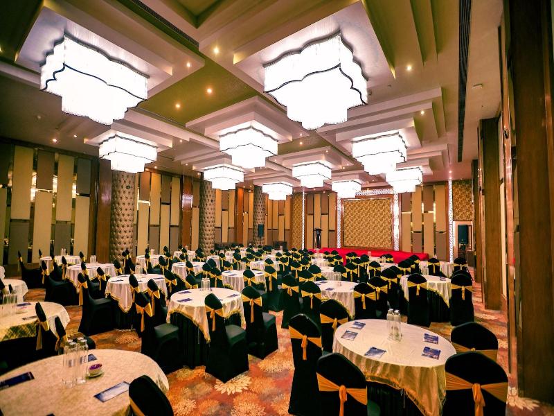 Hotel Leroy Grand image
