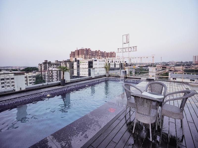 Hotel Leroy Grand image