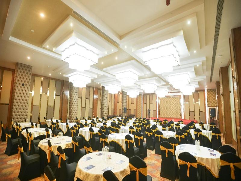 Hotel Leroy Grand image