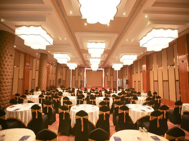 Hotel Leroy Grand image