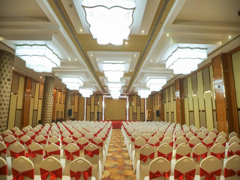 Hotel Leroy Grand image