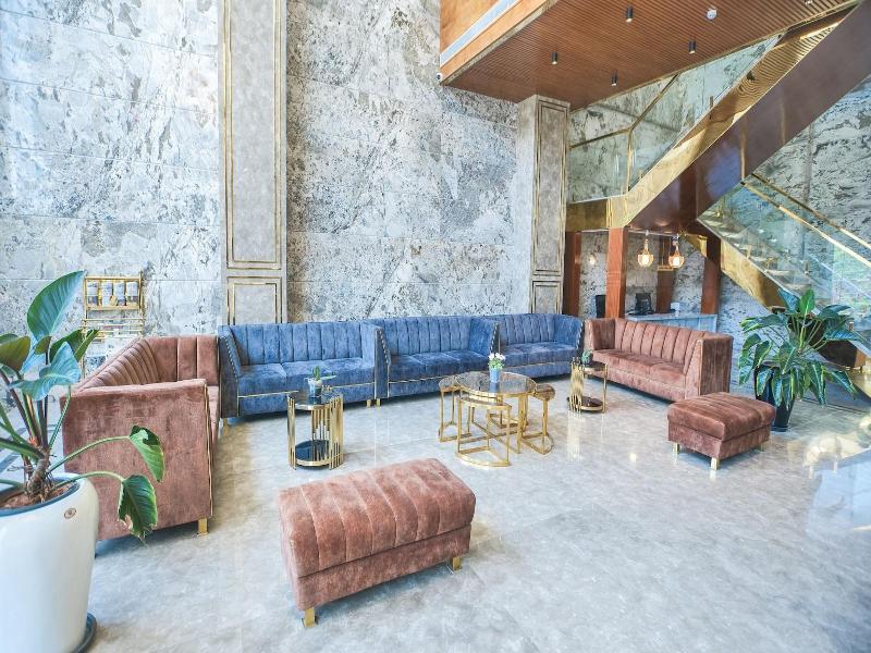 Hotel Leroy Grand image