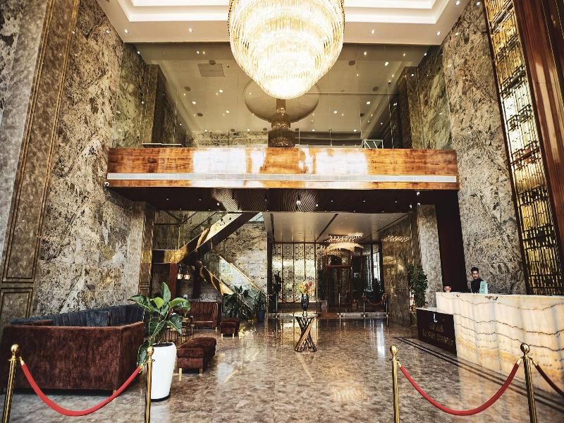 Hotel Leroy Grand image