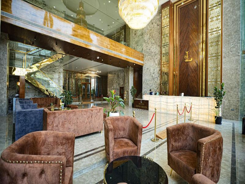 Hotel Leroy Grand image