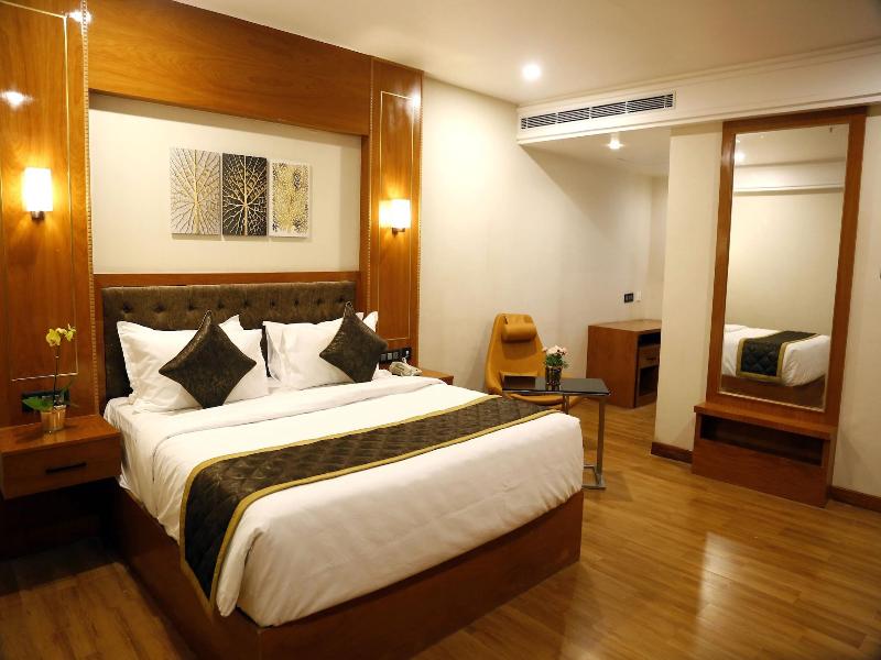 Hotel Leroy Grand image