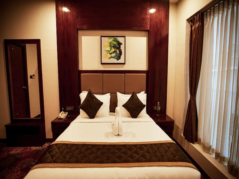 Hotel Leroy Grand image