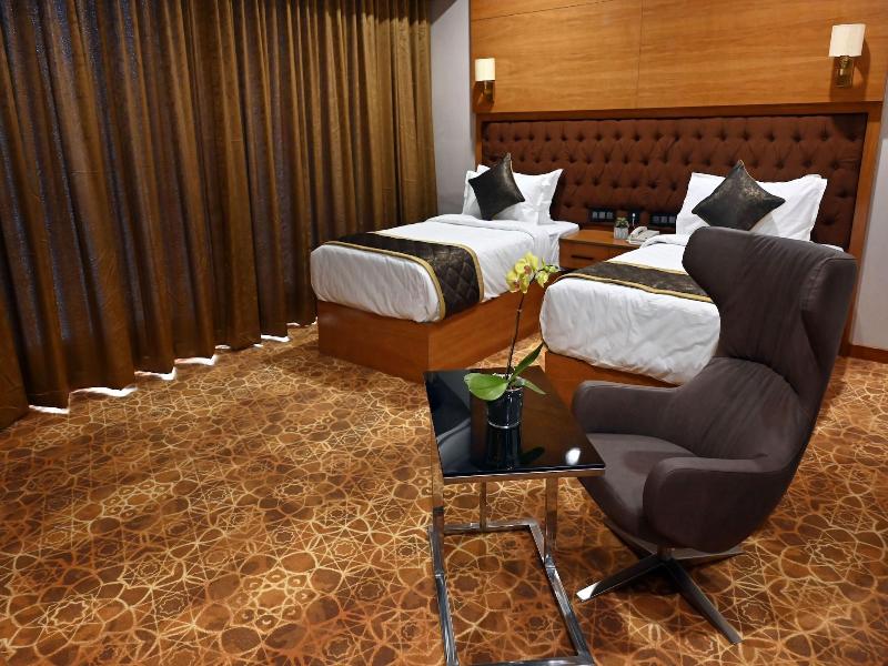 Hotel Leroy Grand image