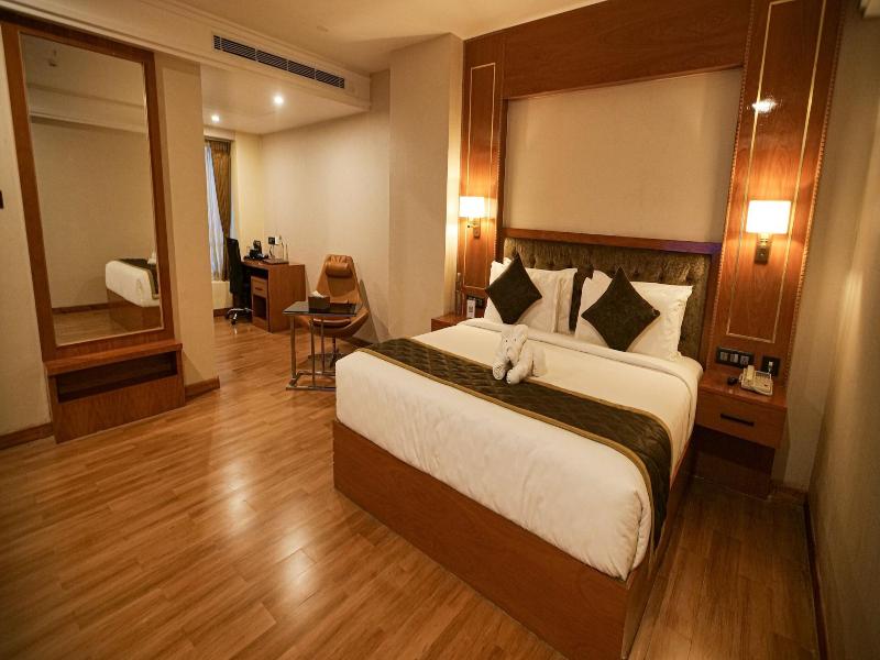 Hotel Leroy Grand image