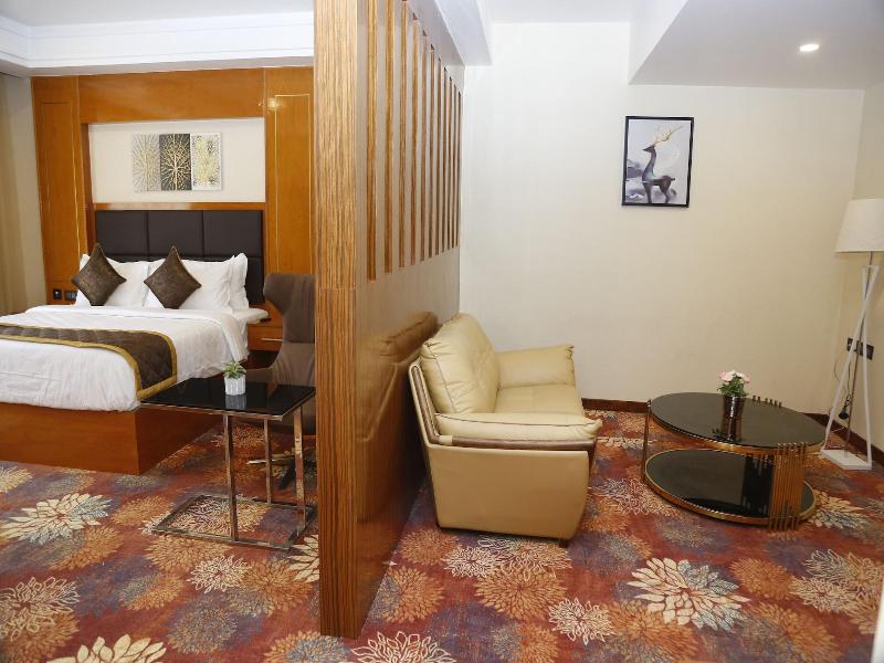 Hotel Leroy Grand image