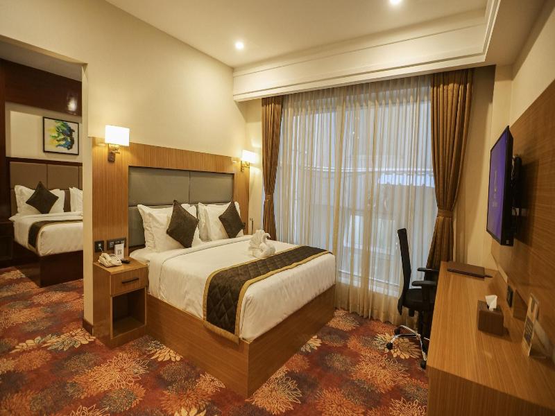 Hotel Leroy Grand image