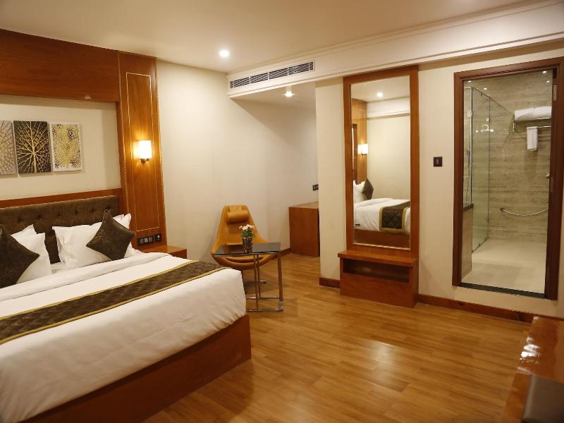Hotel Leroy Grand image