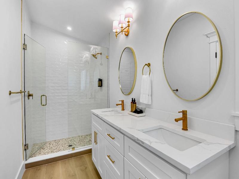 The Retreat At Anna Maria Island Inn image