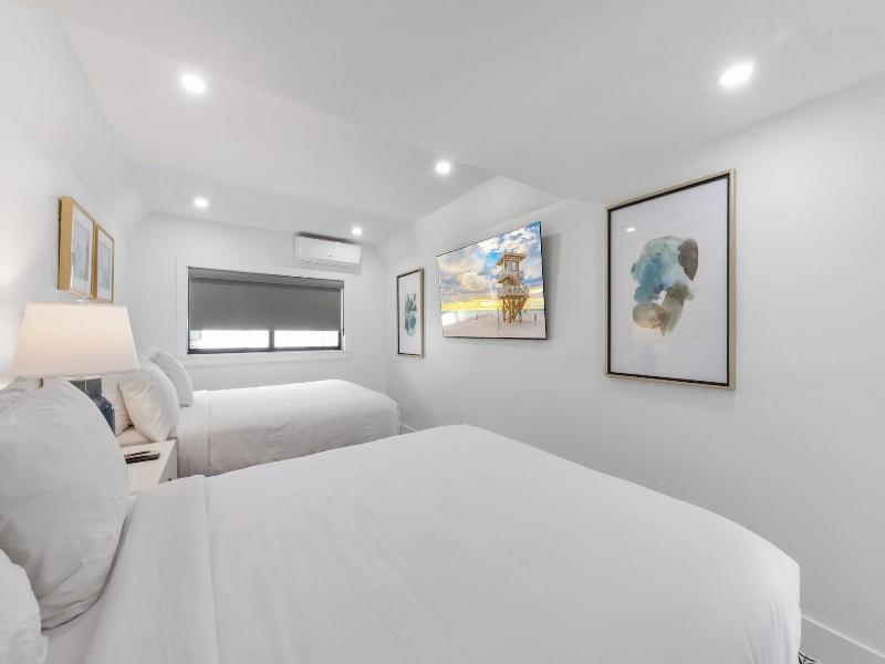 The Retreat At Anna Maria Island Inn image