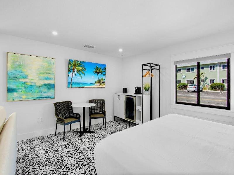 The Retreat At Anna Maria Island Inn image