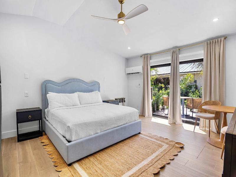 The Retreat At Anna Maria Island Inn image