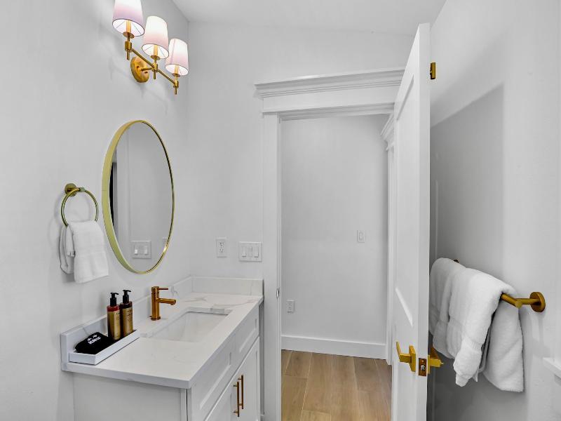 The Retreat At Anna Maria Island Inn image