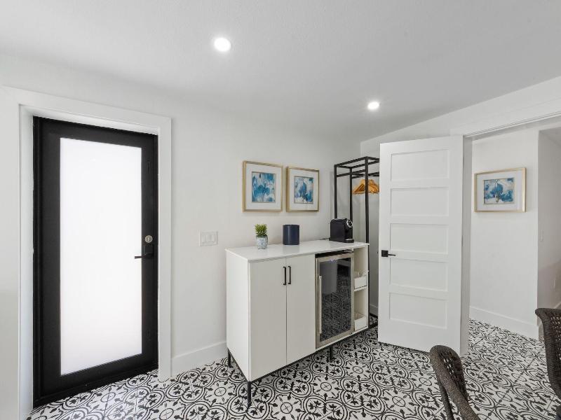 The Retreat At Anna Maria Island Inn image