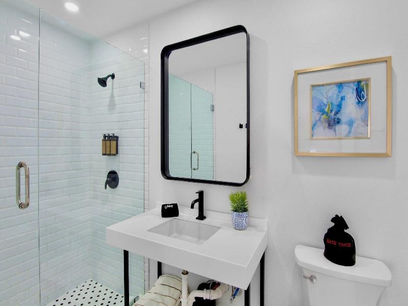 The Retreat At Anna Maria Island Inn image