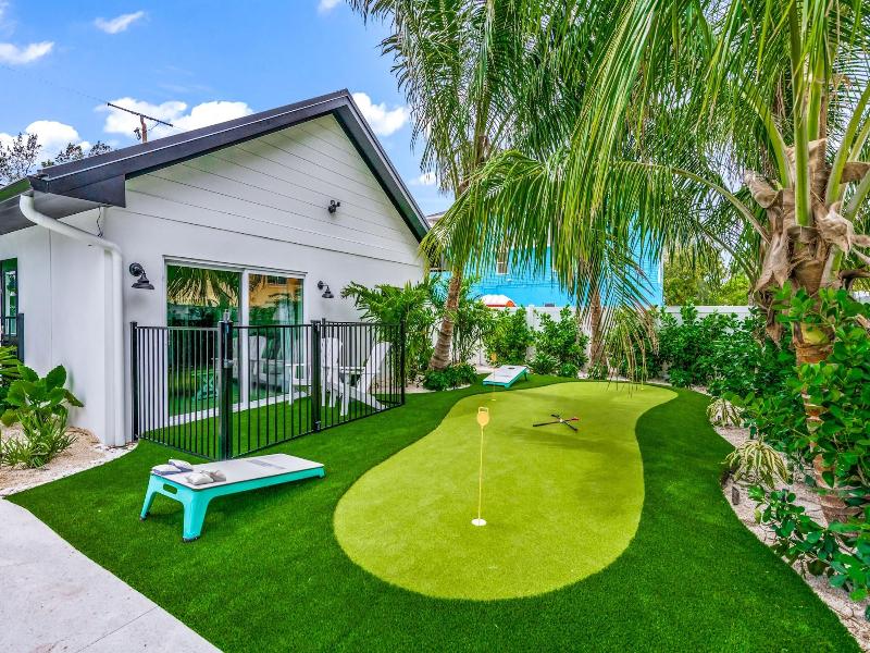 The Retreat At Anna Maria Island Inn image