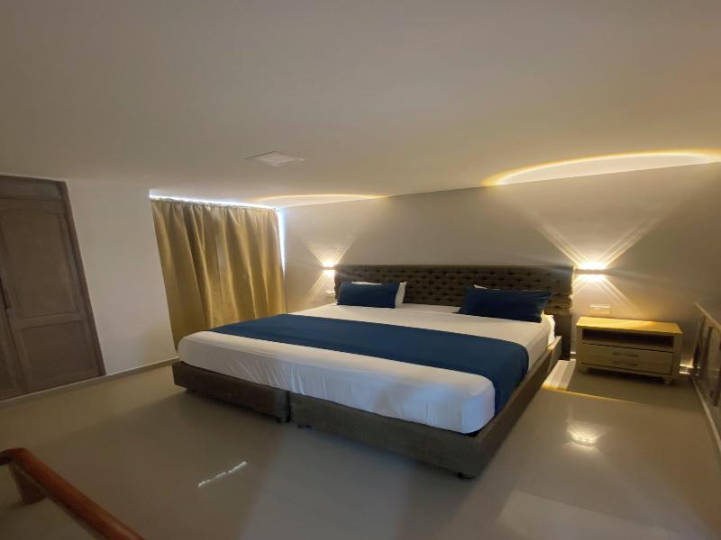 Hotel Yivinaca image