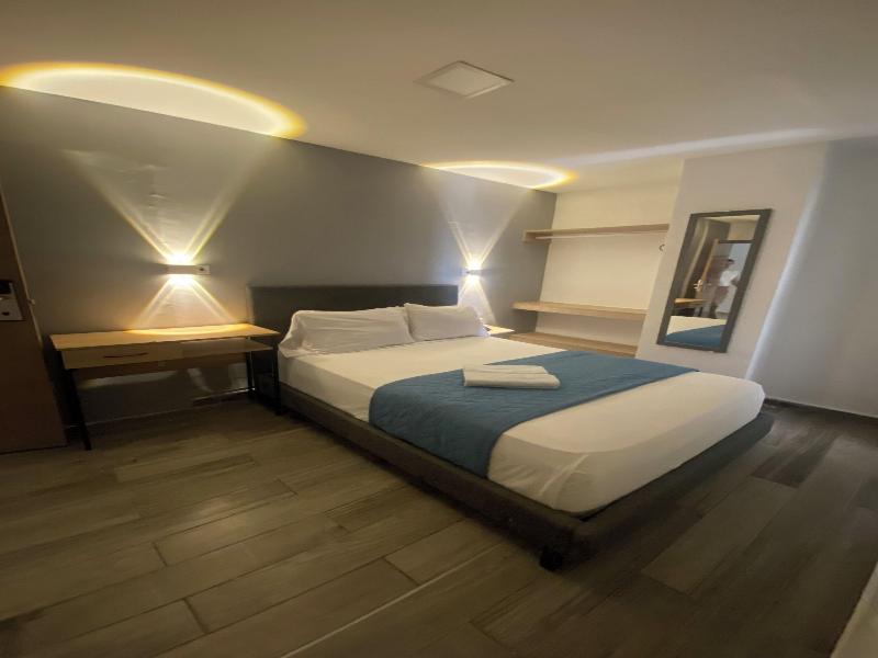 Hotel Yivinaca image