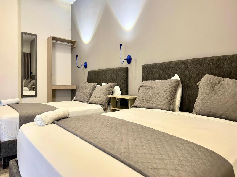 Hotel Yivinaca image
