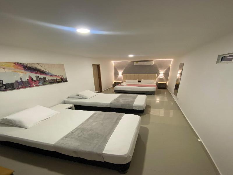 Hotel Yivinaca image