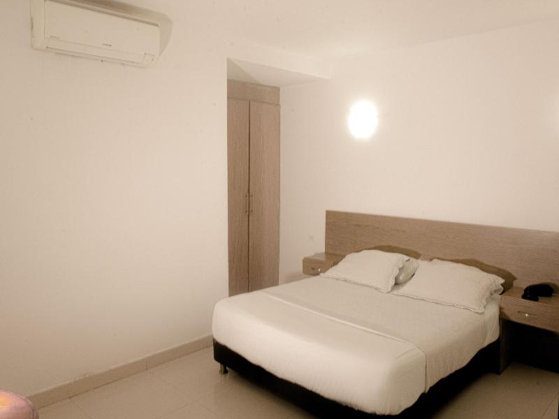 Hotel Yivinaca image