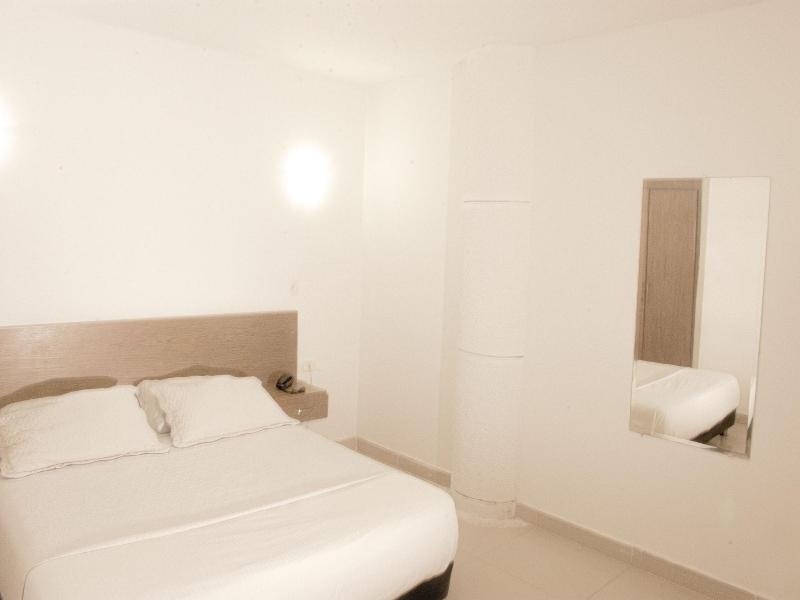 Hotel Yivinaca image