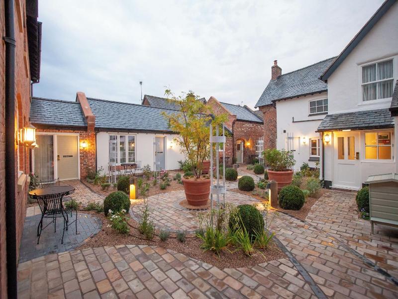 The Lion At Malpas image