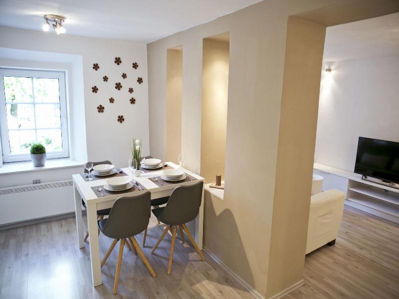 Apartments Hisa Pod Gradom image