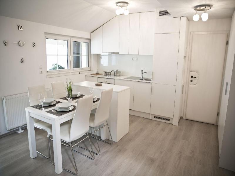 Apartments Hisa Pod Gradom image