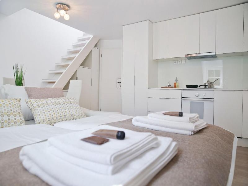 Apartments Hisa Pod Gradom image