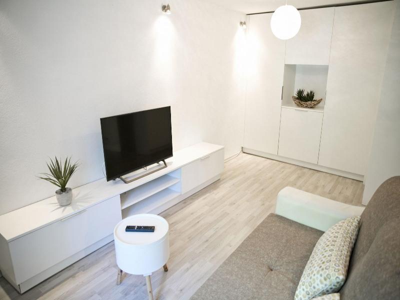 Apartments Hisa Pod Gradom image