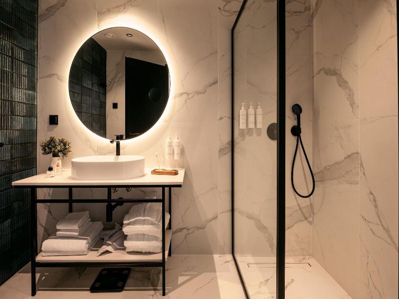 The Mn56 Hotel image