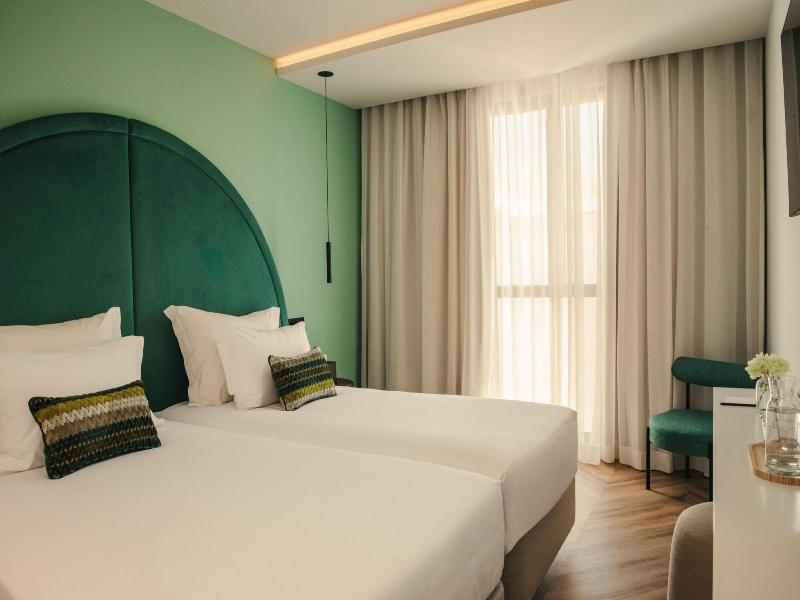 The Mn56 Hotel image