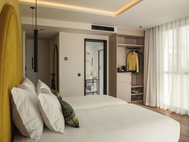 The Mn56 Hotel image