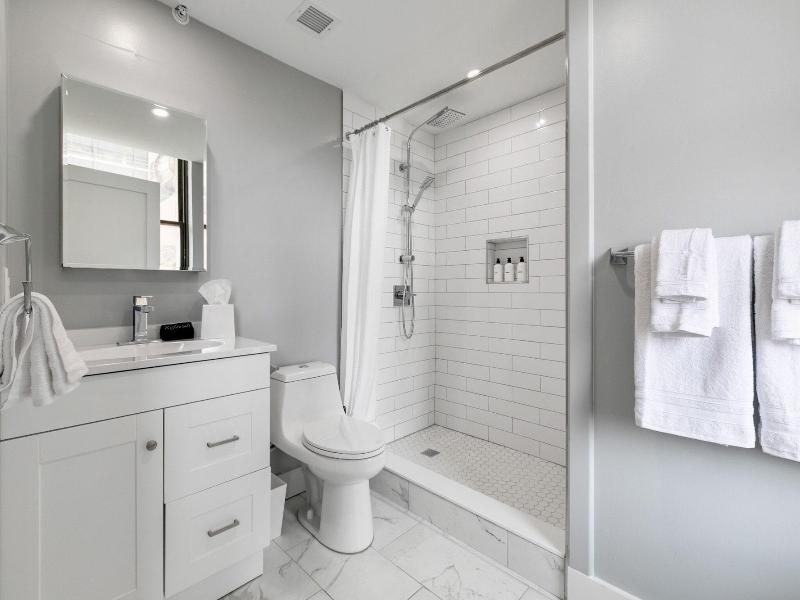 The Ledger Residences By Sosuite Old City image