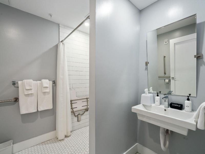The Ledger Residences By Sosuite Old City image