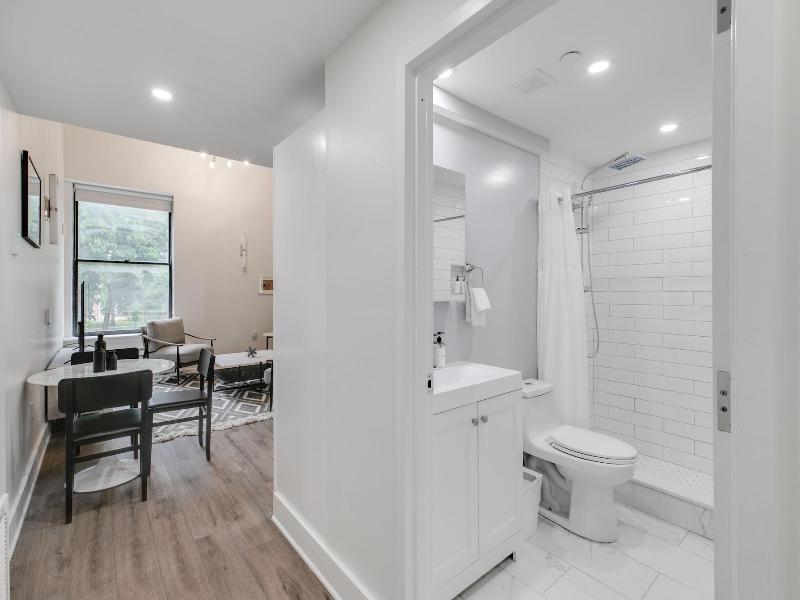 The Ledger Residences By Sosuite Old City image