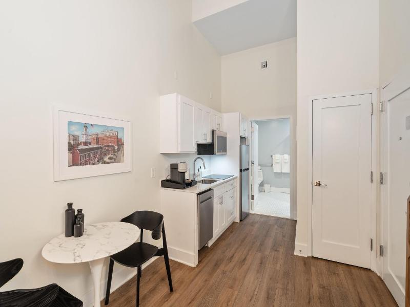 The Ledger Residences By Sosuite Old City image
