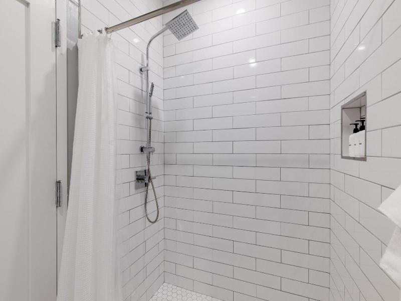 The Ledger Residences By Sosuite Old City image