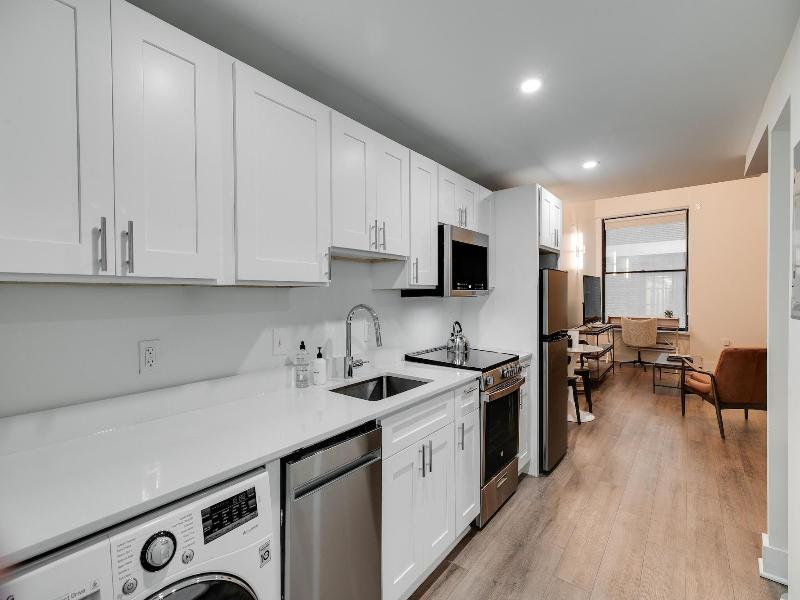 The Ledger Residences By Sosuite Old City image