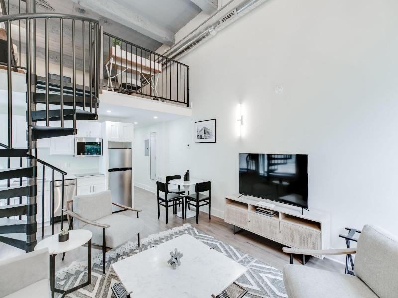 The Ledger Residences By Sosuite Old City image